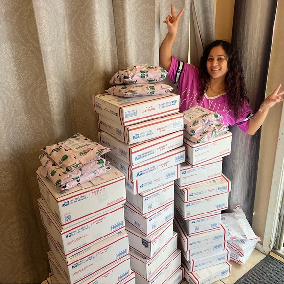 🛍️🌸🩷🎊LIVE SHOW NOTIFICATIONS 🩷🛍️🩷🌸 - Picture 3 of 8